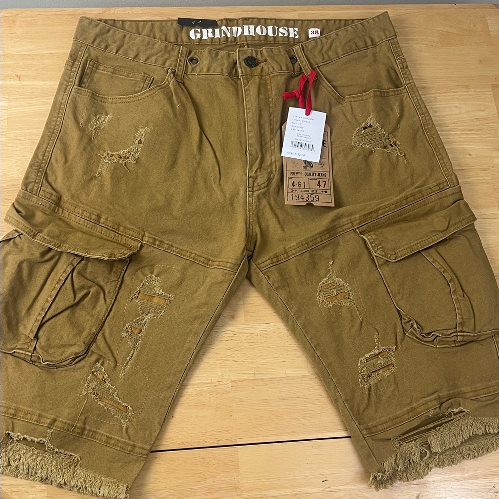 Grindhouse Men's Tan distressed Cargo Shorts
